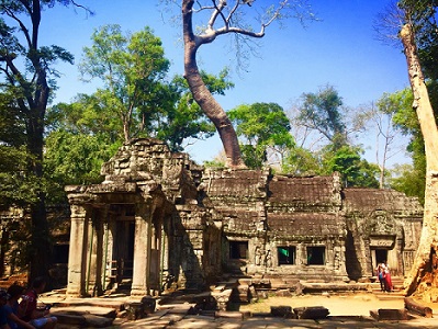 タプロム寺院の見学